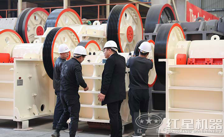 用戶來廠考察，多種設(shè)備型號讓用戶眼見為實